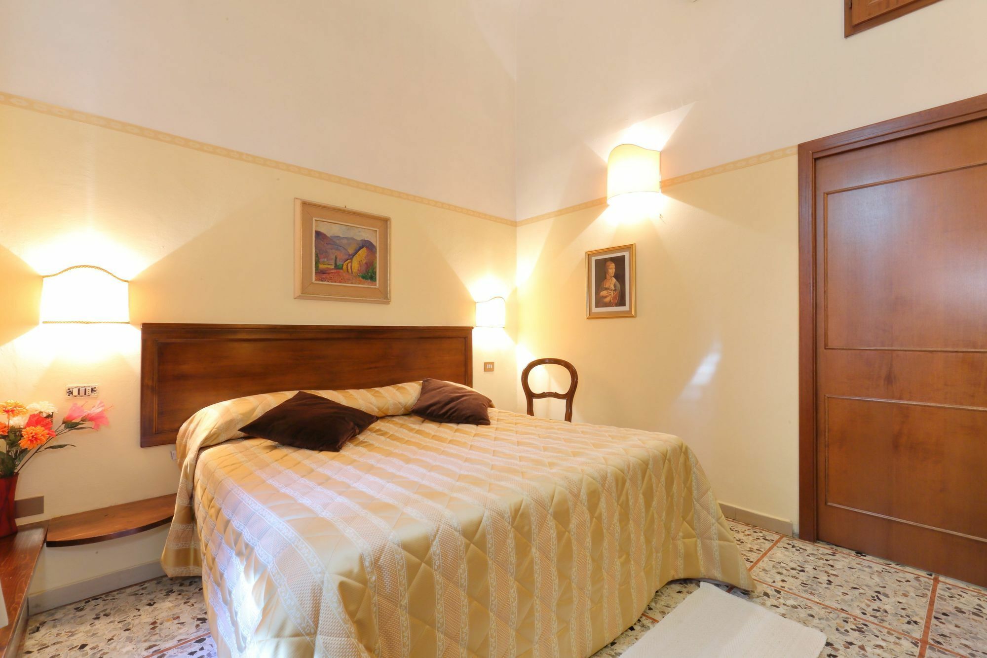 Tourist House Duomo Pensión 3*